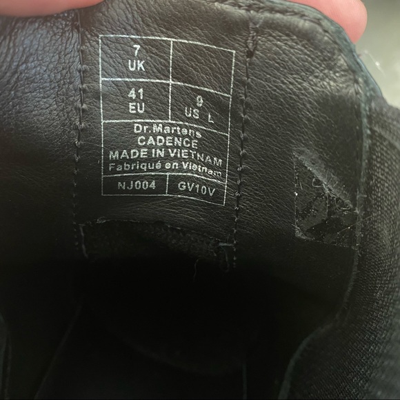 βSOLDβ π DR MARTENS CADENCE GREENLAND HEELED CHELSEA BOOTS π - Picture 15 of 15